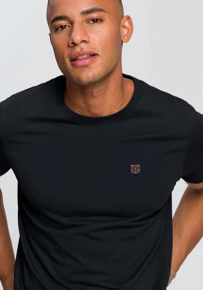 Top 10 🤩 Jack & Jones T-Shirt »STUDIO TEE« Navy, Khaki, Bordeaux, Offwhite 🧨 3 Top 10 🤩 Jack & Jones T-Shirt »STUDIO TEE« Navy, Khaki, Bordeaux, Offwhite 🧨 – Bild 3