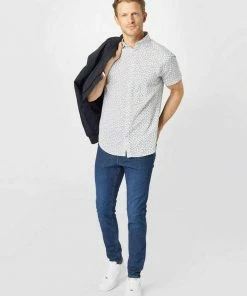 Coupon ✔️ Jack & Jones Kurzarmhemd 😉 13 Coupon ✔️ Jack & Jones Kurzarmhemd 😉 -Offizieller Jones-Shop 0d6c5fff 42f1 5be2 b1b4 376b72ecb787