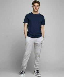 Am billigsten 🔥 Jack & Jones Jogginghose »3729« Herren Jogginghose Bequeme Trainingshose Sweat Pants Sport Hose JPSTGORDON Hellgrau, Beige, Schwarz, Navy 👏 24 Am billigsten 🔥 Jack & Jones Jogginghose »3729« Herren Jogginghose Bequeme Trainingshose Sweat Pants Sport Hose JPSTGORDON Hellgrau, Beige, Schwarz, Navy 👏 -Offizieller Jones-Shop 19ecd532 2e00 547f a91f 61294ff5f4b3