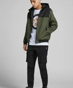 Blitzangebot 👍 Jack & Jones Blouson »SEAM JACKET HOOD« Olivgrün, Schwarz, Hellgrau, Rot-schwarz 🌟 13 Blitzangebot 👍 Jack & Jones Blouson »SEAM JACKET HOOD« Olivgrün, Schwarz, Hellgrau, Rot-schwarz 🌟 -Offizieller Jones-Shop 36000a94 d2bc 5f15 81c9 b1a0add0cde3