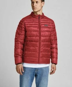 Coupon 🧨 Jack & Jones Steppjacke »ACE PUFFER COLLAR« Lila, Rot, Navy-rot, Olivgrün ✨ 17 Coupon 🧨 Jack & Jones Steppjacke »ACE PUFFER COLLAR« Lila, Rot, Navy-rot, Olivgrün ✨ -Offizieller Jones-Shop 37648e34 918d 5ea9 9fd5 ef482ce3c5c5