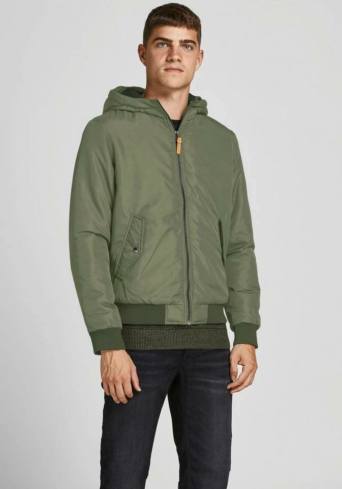 Billig 🥰 Jack & Jones Bomberjacke »FLYNN HODDED BOMBER« Schwarz, Olivgrün 👏 8 Billig 🥰 Jack & Jones Bomberjacke »FLYNN HODDED BOMBER« Schwarz, Olivgrün 👏 – Bild 8