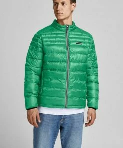 Coupon 🧨 Jack & Jones Steppjacke »ACE PUFFER COLLAR« Lila, Rot, Navy-rot, Olivgrün ✨ 21 Coupon 🧨 Jack & Jones Steppjacke »ACE PUFFER COLLAR« Lila, Rot, Navy-rot, Olivgrün ✨ -Offizieller Jones-Shop 48eb66fc b4e7 5366 b41b e532c5effdff