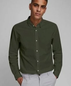 Schlussverkauf 👏 Jack & Jones Langarmhemd »JOE 👚 SHIRT LS PLAIN« Bordeaux, Olivgrün, Weiß, Schwarz 😍 18 Schlussverkauf 👏 Jack & Jones Langarmhemd »JOE 👚 SHIRT LS PLAIN« Bordeaux, Olivgrün, Weiß, Schwarz 😍 -Offizieller Jones-Shop 80c90c36 5fff 542c ab0d a413f3a89f8b