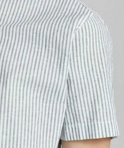 Bestpreis ❤️ Jack & Jones Kurzarmhemd 🎁 -Offizieller Jones-Shop 87caf1d6 4584 5876 aed0 b792ce71f087