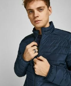 Angebote ✔️ Jack & Jones Steppjacke »Eace« 👏 -Offizieller Jones-Shop 9296f340 df02 5b3c 9ece f54e5ec1f153