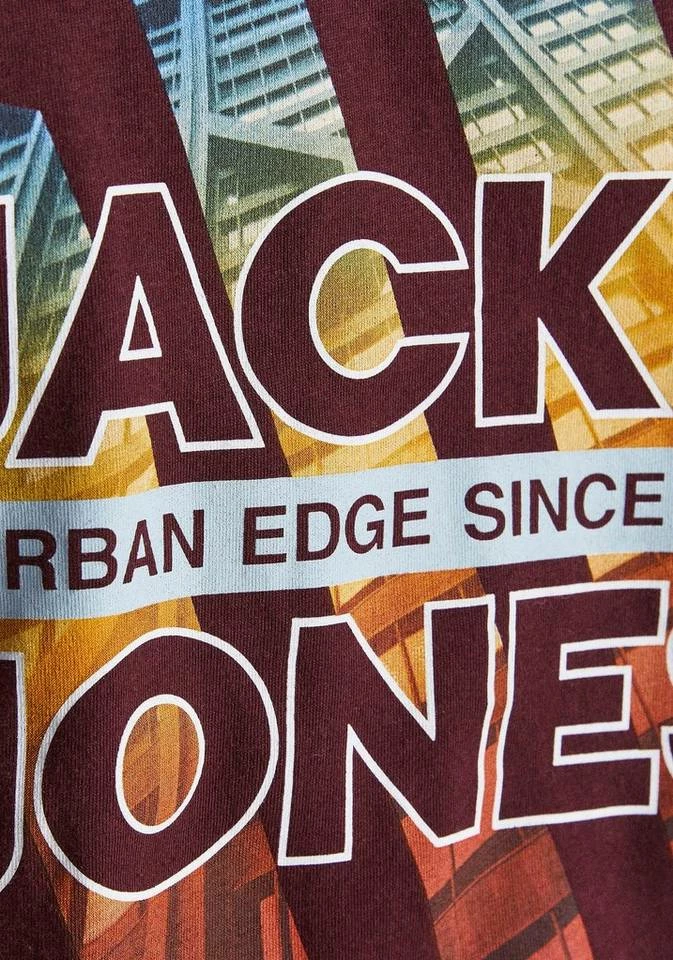 Angebote 🧨 Jack & Jones T-Shirt »URBAN-CITY TEE SS CREW NECK« Weiß, Bordeaux, Marine, Schwarz 🎁 3 Angebote 🧨 Jack & Jones T-Shirt »URBAN-CITY TEE SS CREW NECK« Weiß, Bordeaux, Marine, Schwarz 🎁 – Bild 3
