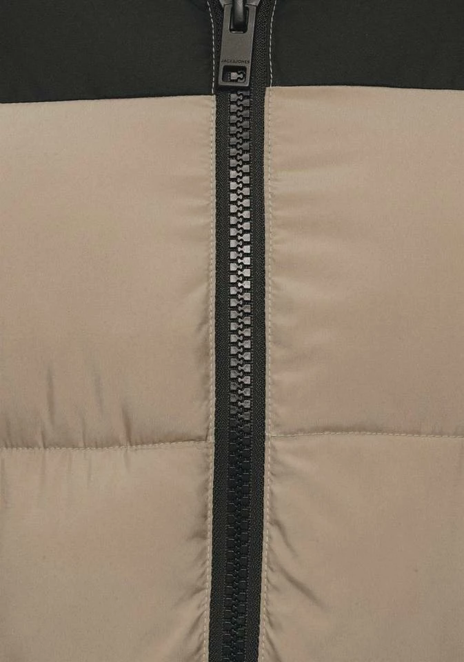 Besorgen 🎁 Jack & Jones Steppjacke »PAUL PUFFER HOOD« Beige, Schwarz, Navy, Olivgrün 🥰 8 Besorgen 🎁 Jack & Jones Steppjacke »PAUL PUFFER HOOD« Beige, Schwarz, Navy, Olivgrün 🥰 – Bild 8