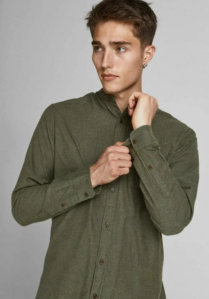 Blitzangebot 🌟 Jack & Jones Langarmhemd »BAND HEATHER 👚 SHIRT« Khaki, Olivgrün, Navy, Dunkelgrau-meliert 👏 3 Blitzangebot 🌟 Jack & Jones Langarmhemd »BAND HEATHER 👚 SHIRT« Khaki, Olivgrün, Navy, Dunkelgrau-meliert 👏 – Bild 3