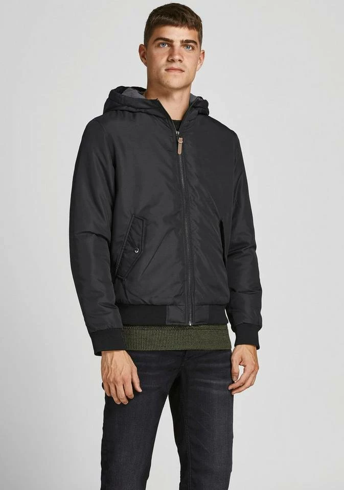 Billig 🥰 Jack & Jones Bomberjacke »FLYNN HODDED BOMBER« Schwarz, Olivgrün 👏 1 Billig 🥰 Jack & Jones Bomberjacke »FLYNN HODDED BOMBER« Schwarz, Olivgrün 👏