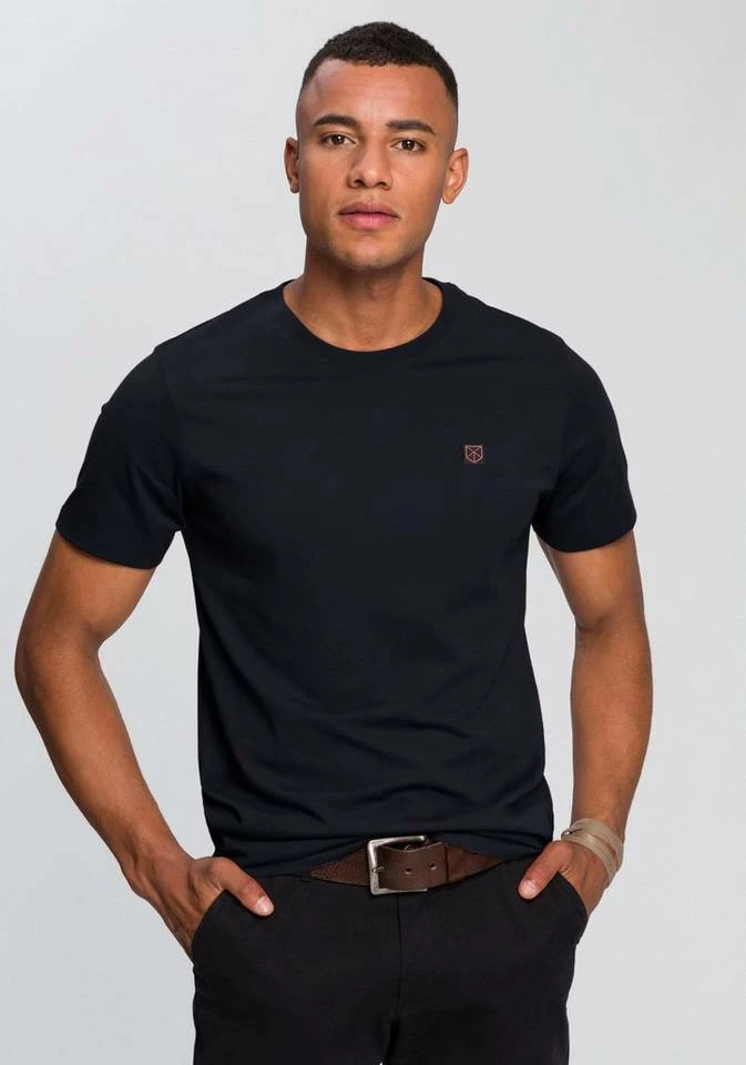 Top 10 🤩 Jack & Jones T-Shirt »STUDIO TEE« Navy, Khaki, Bordeaux, Offwhite 🧨 1 Top 10 🤩 Jack & Jones T-Shirt »STUDIO TEE« Navy, Khaki, Bordeaux, Offwhite 🧨